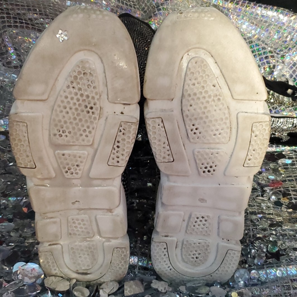 SNEAKERS - Picture 11 of 16